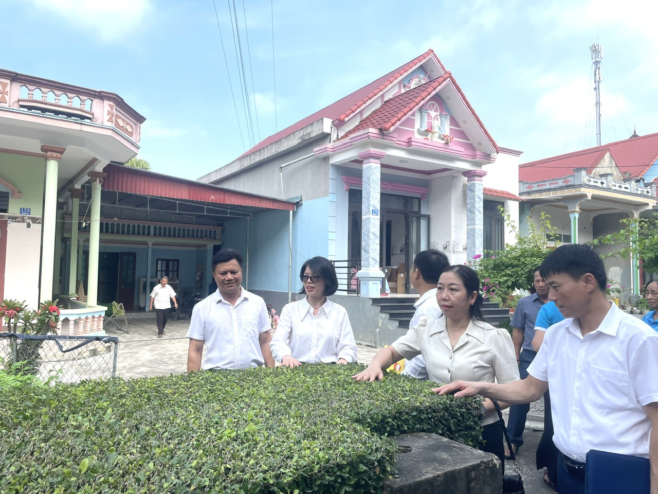 Anh-tin-bai